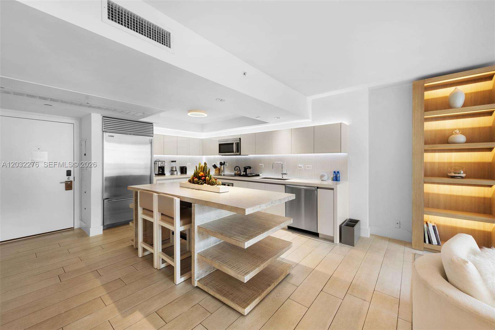 1 Hotel & Homes Unit #1406 | Picture 2