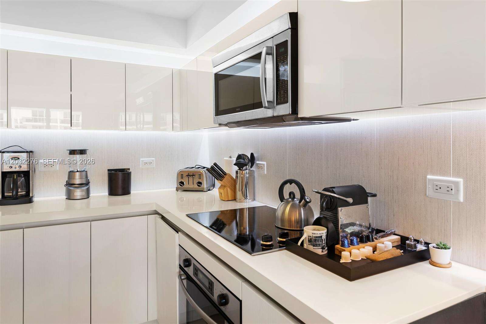 1 Hotel & Homes Unit #1406 | Picture 7