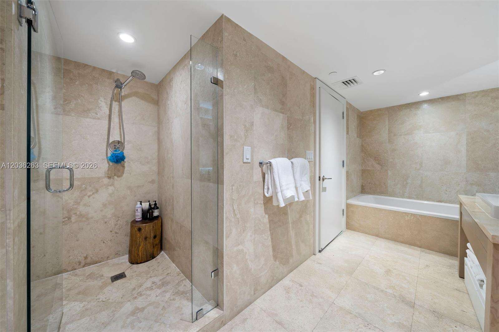 1 Hotel & Homes Unit #1210 | Picture 13