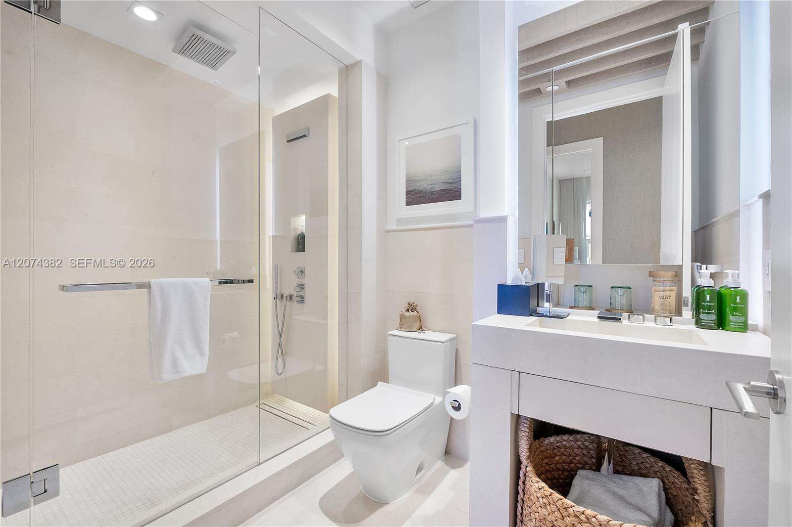 1 Hotel & Homes Unit #PH-1612 | Picture 22