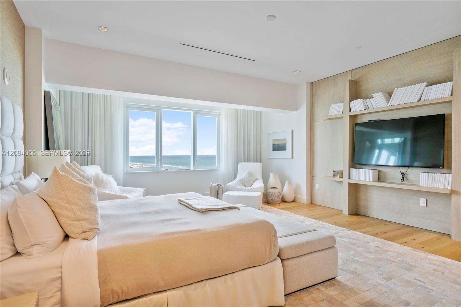 1 Hotel & Homes Unit #PH-1607 | Picture 19