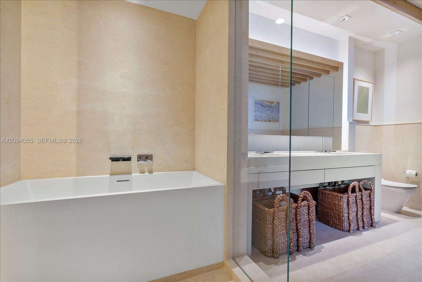 1 Hotel & Homes Unit #PH-1607 | Picture 22