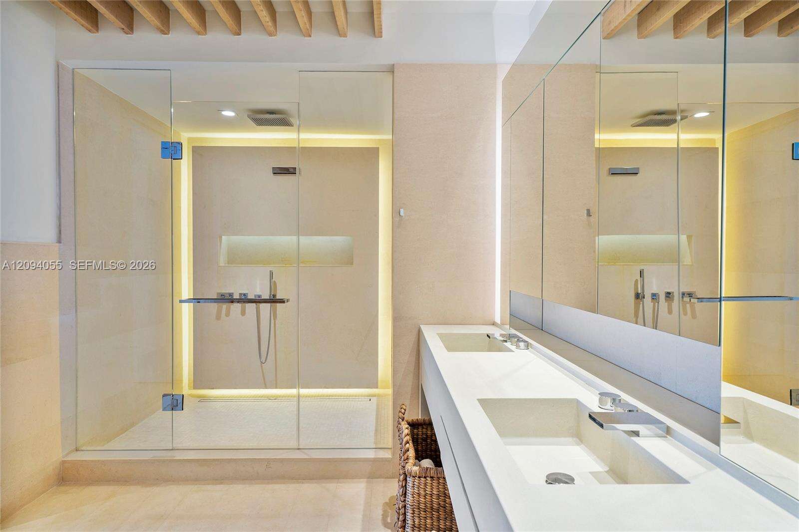 1 Hotel & Homes Unit #PH-1607 | Picture 26