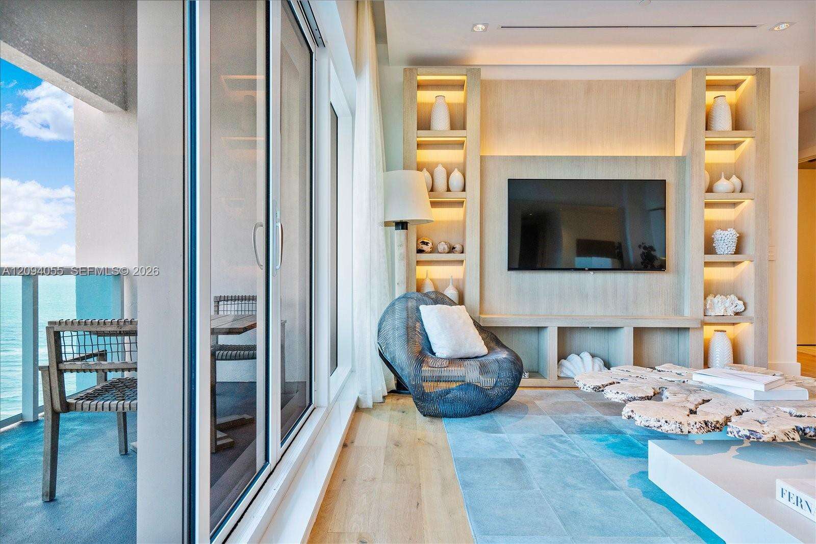 1 Hotel & Homes Unit #PH-1607 | Picture 5