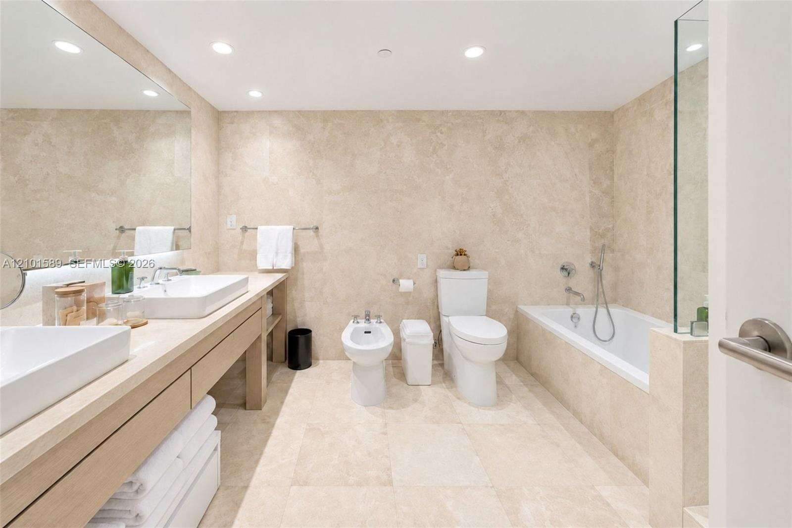 1 Hotel & Homes Unit #1244 | Picture 6
