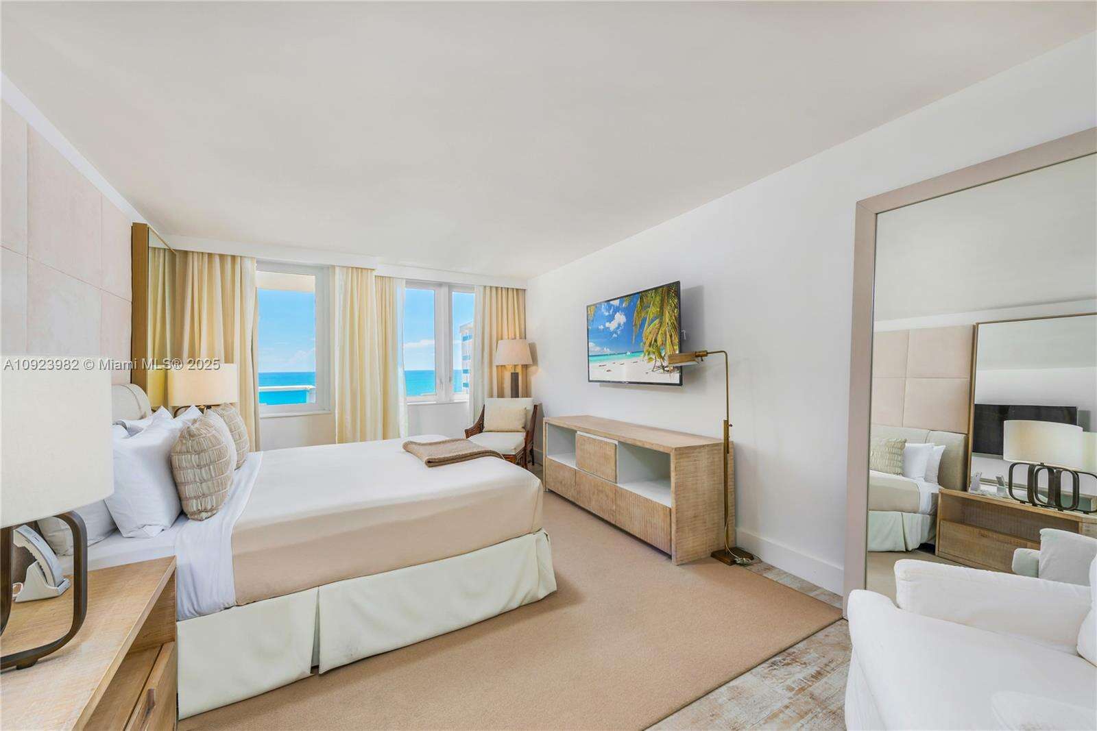 1 Hotel & Homes Unit #1544 | Picture 13