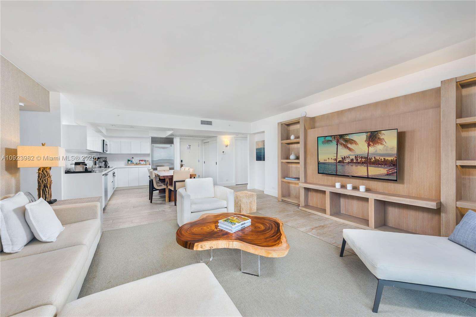 1 Hotel & Homes Unit #1544 | Picture 7