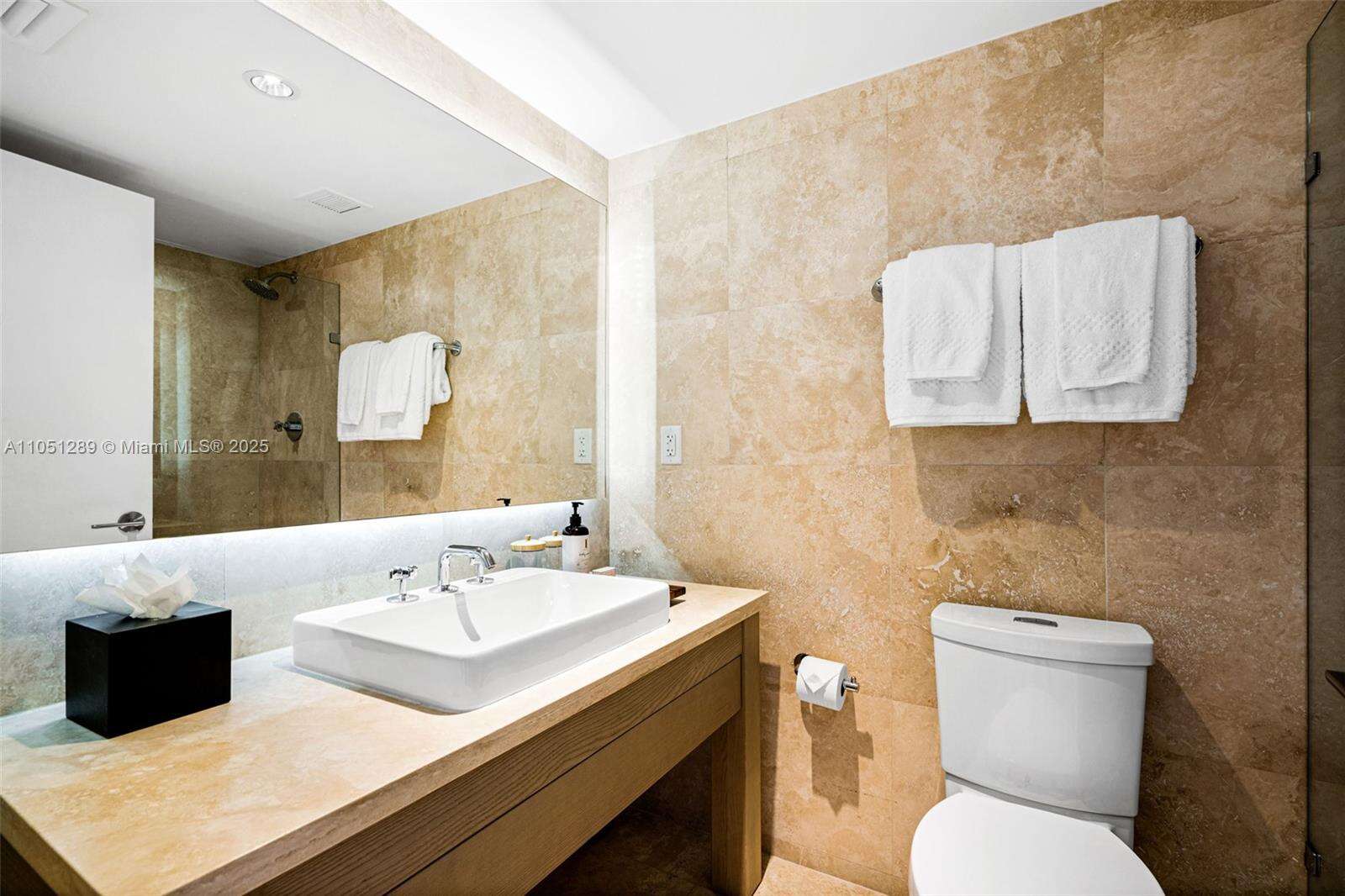 1 Hotel & Homes Unit #1045 | Picture 17