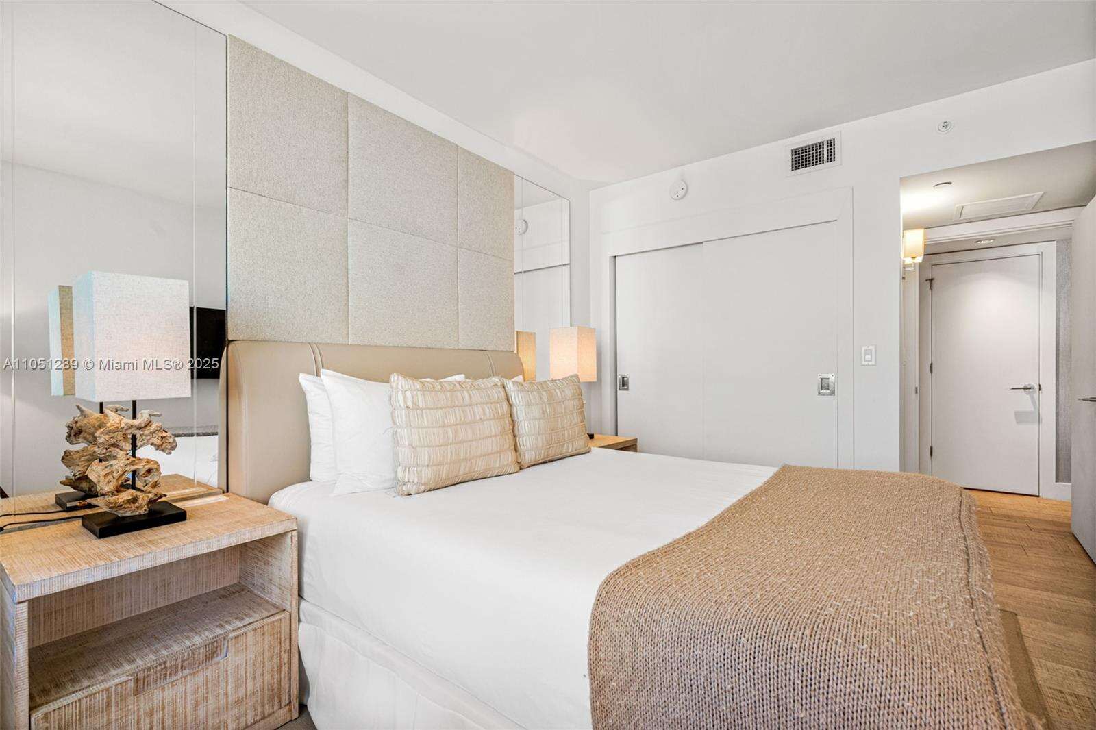 1 Hotel & Homes Unit #1045 | Picture 19