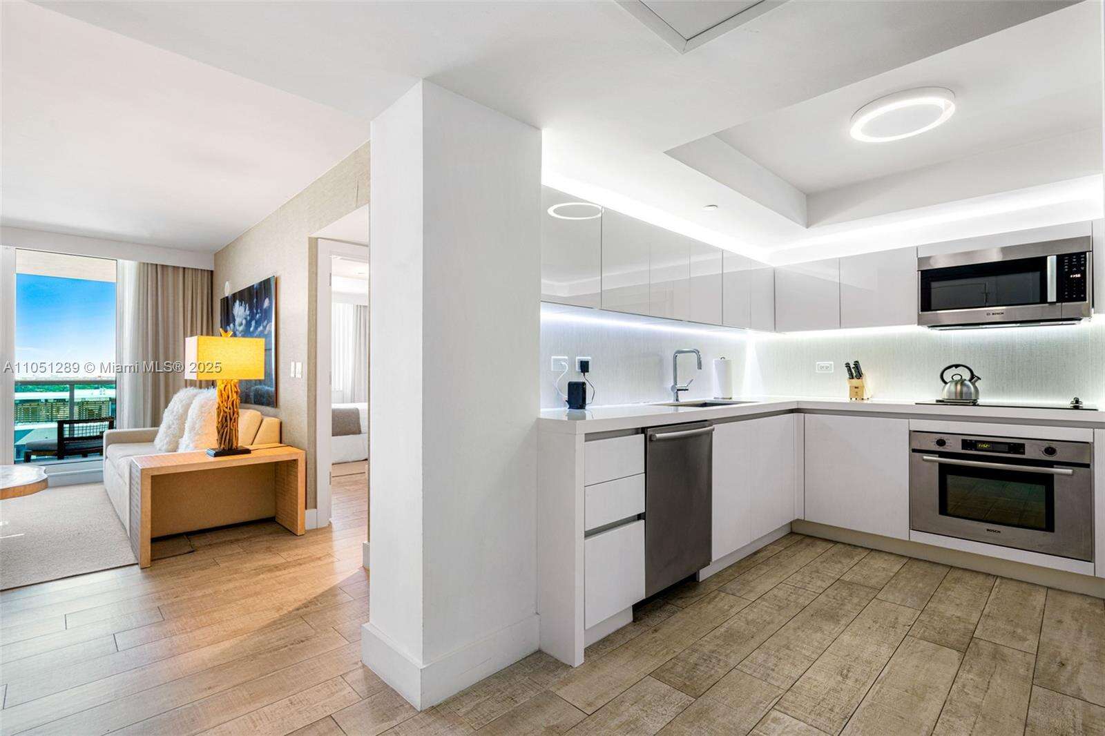 1 Hotel & Homes Unit #1045 | Picture 3