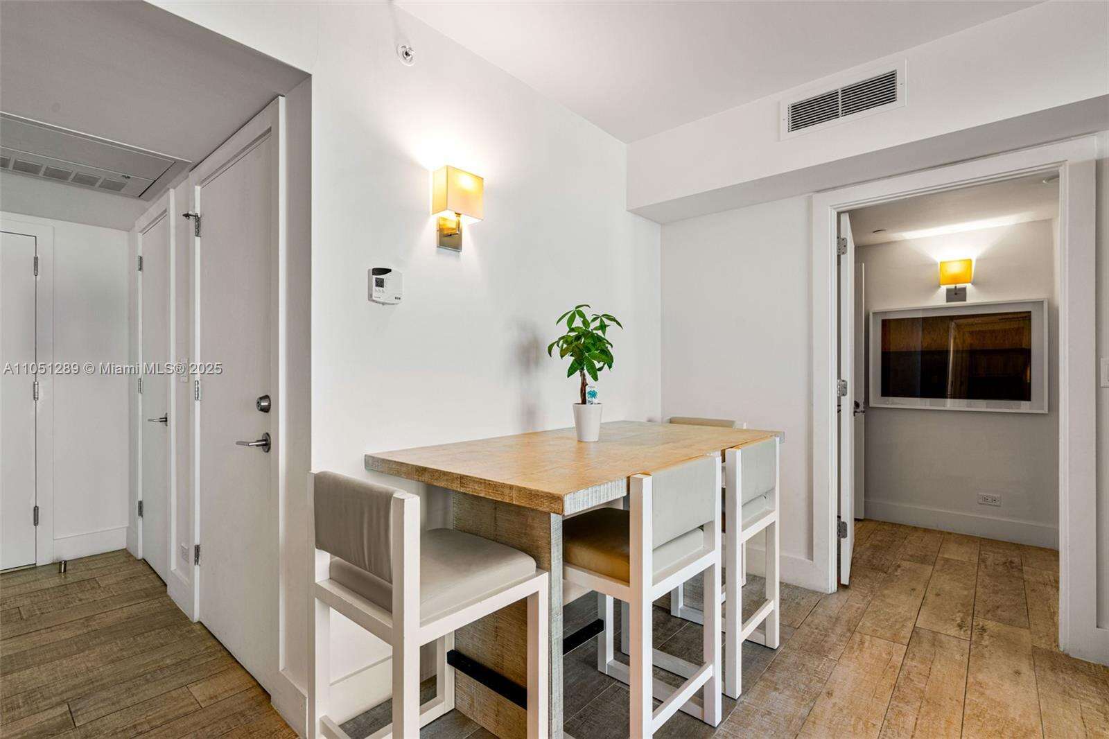 1 Hotel & Homes Unit #1045 | Picture 9