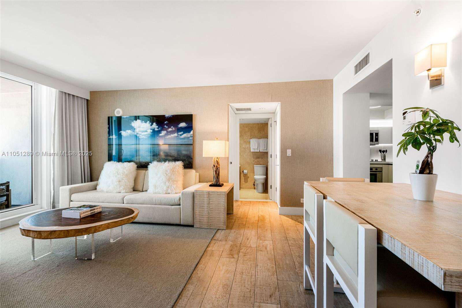 1 Hotel & Homes Unit #1045 | Picture 10
