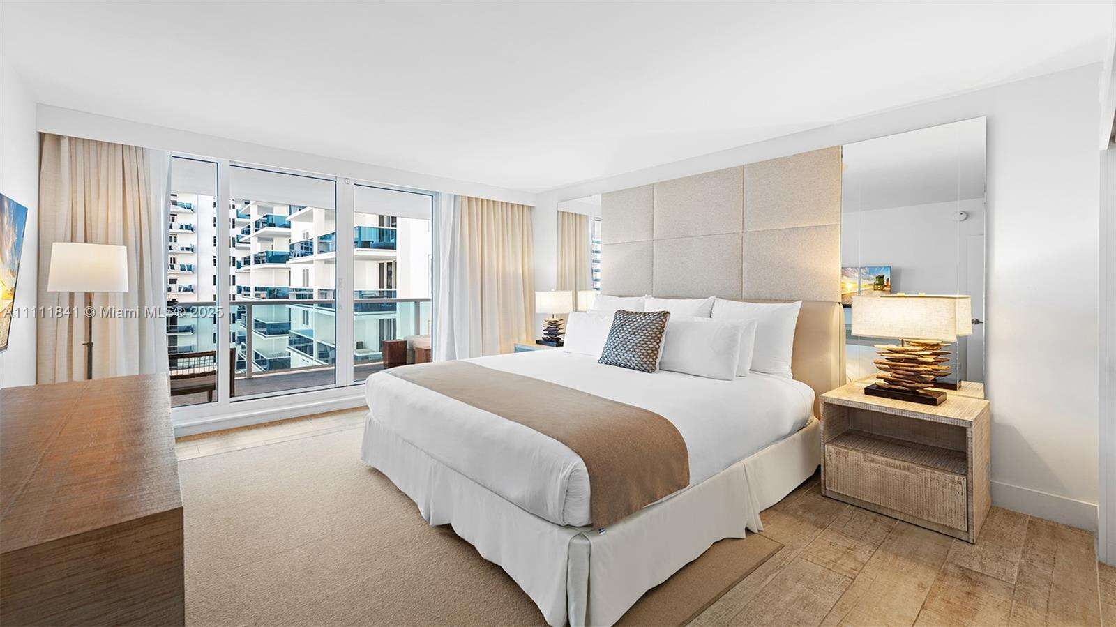 1 Hotel & Homes Unit #904 | Picture 3