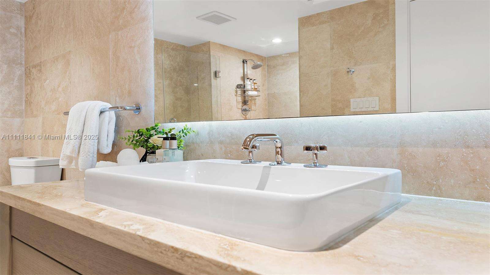 1 Hotel & Homes Unit #904 | Picture 36