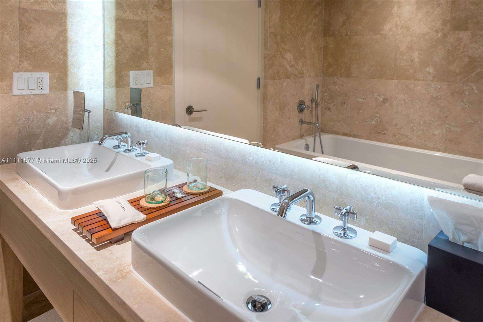 1 Hotel & Homes Unit #915 | Picture 10