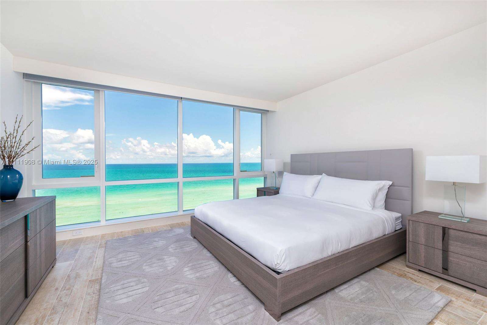 1 Hotel & Homes Unit #1019 | Picture 12