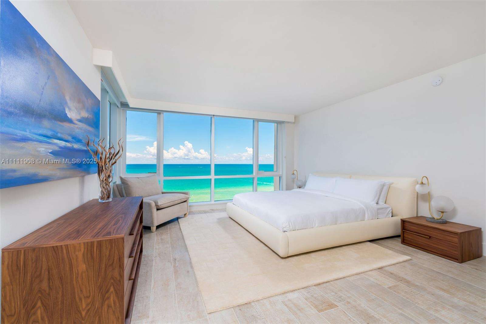 1 Hotel & Homes Unit #1019 | Picture 6