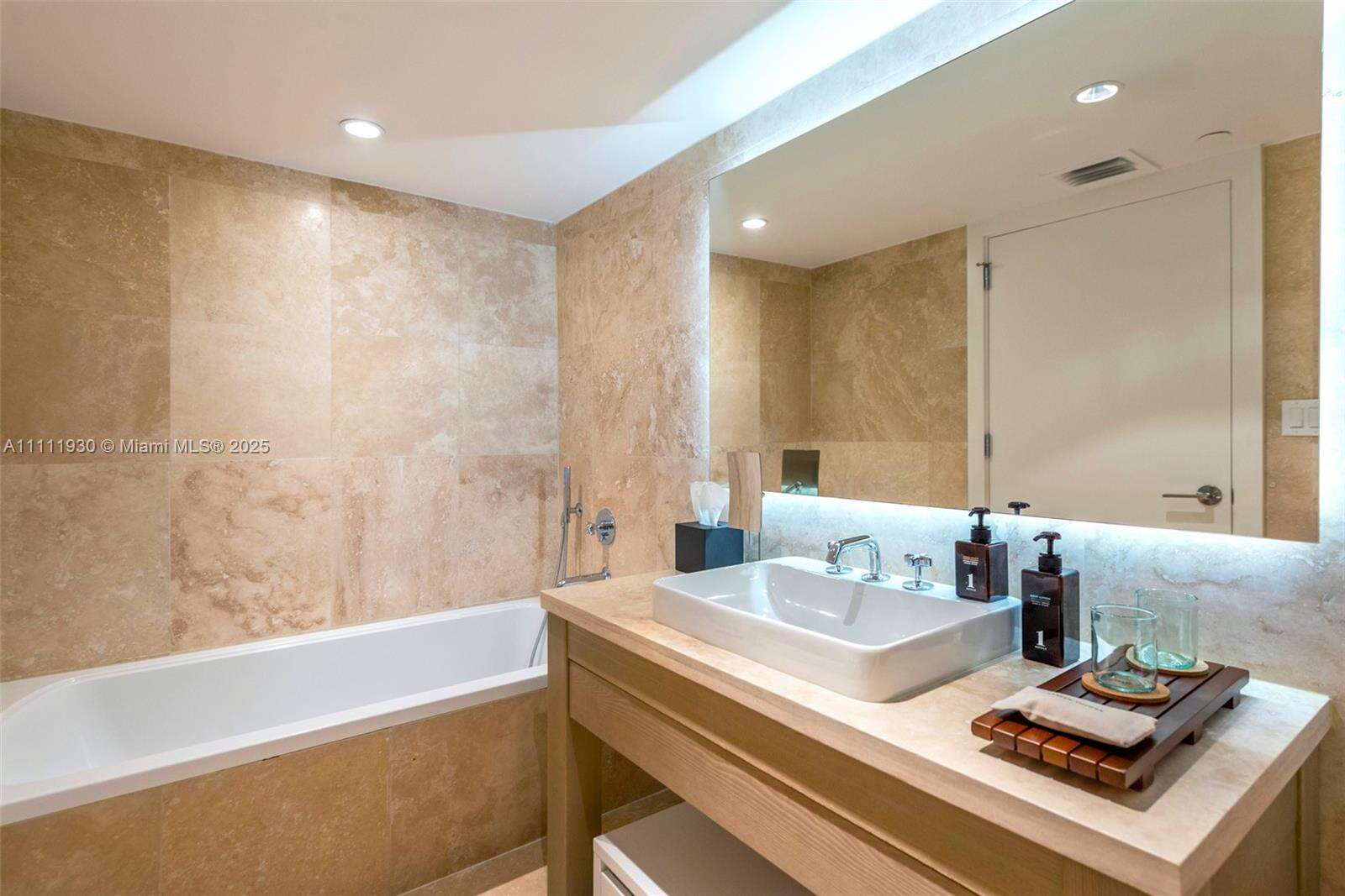 1 Hotel & Homes Unit #1106 | Picture 13
