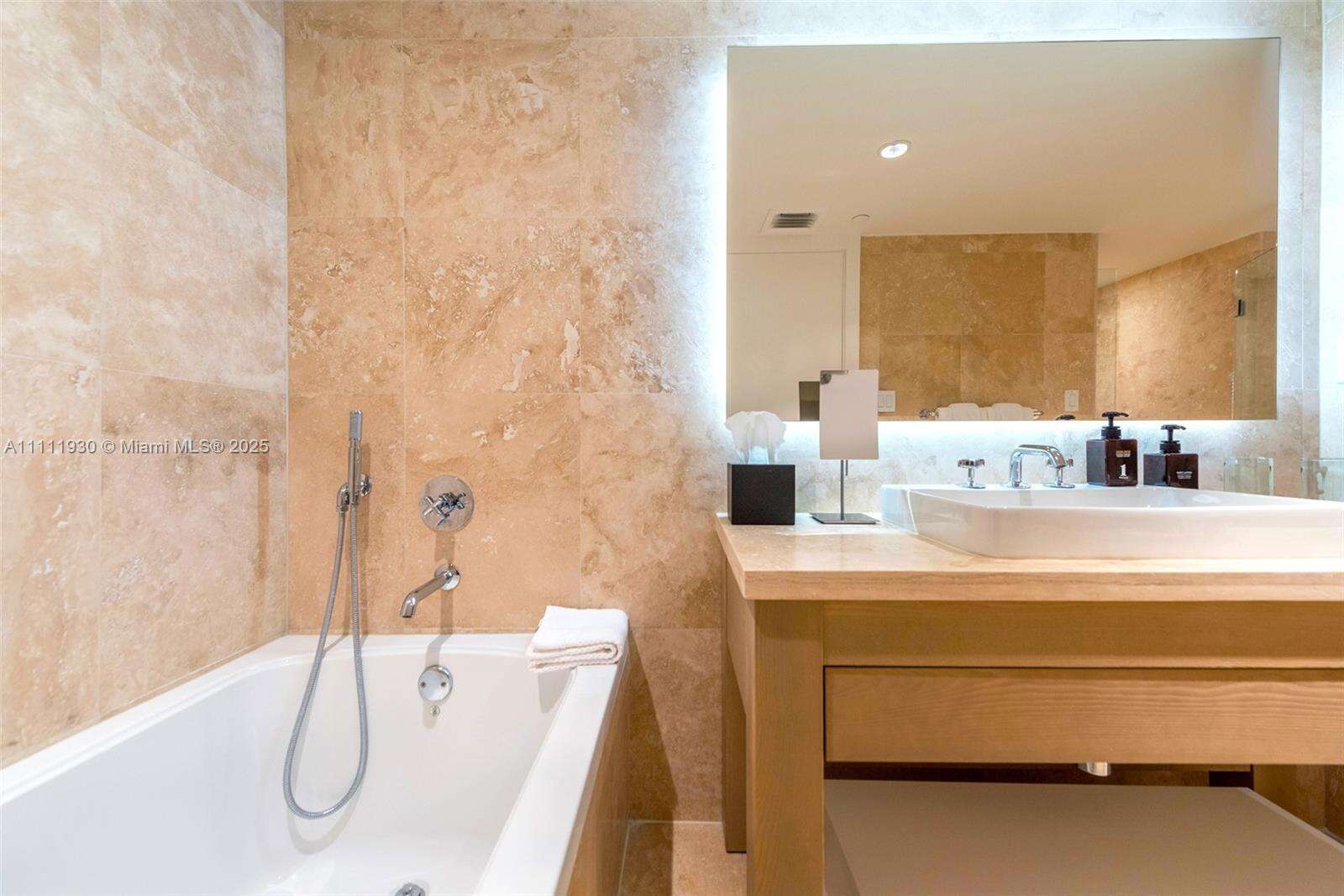 1 Hotel & Homes Unit #1106 | Picture 15