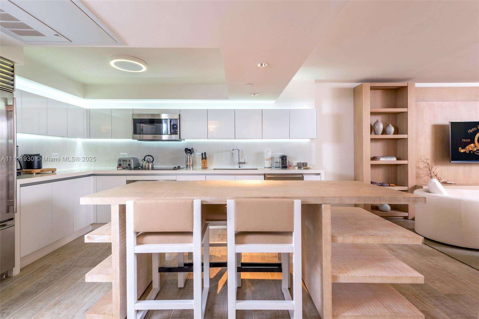 1 Hotel & Homes Unit #1106 | Picture 7