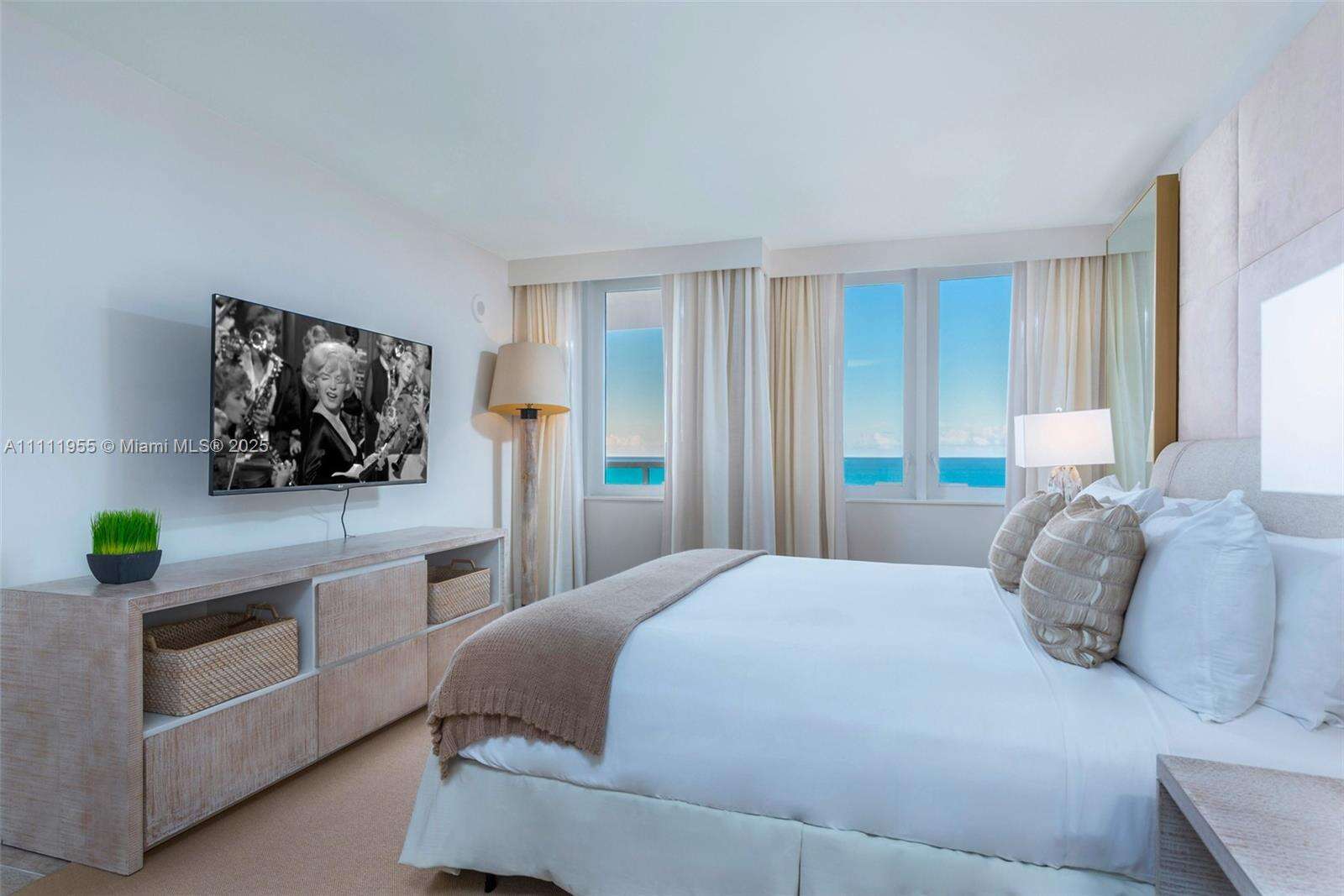 1 Hotel & Homes Unit #1144 | Picture 11