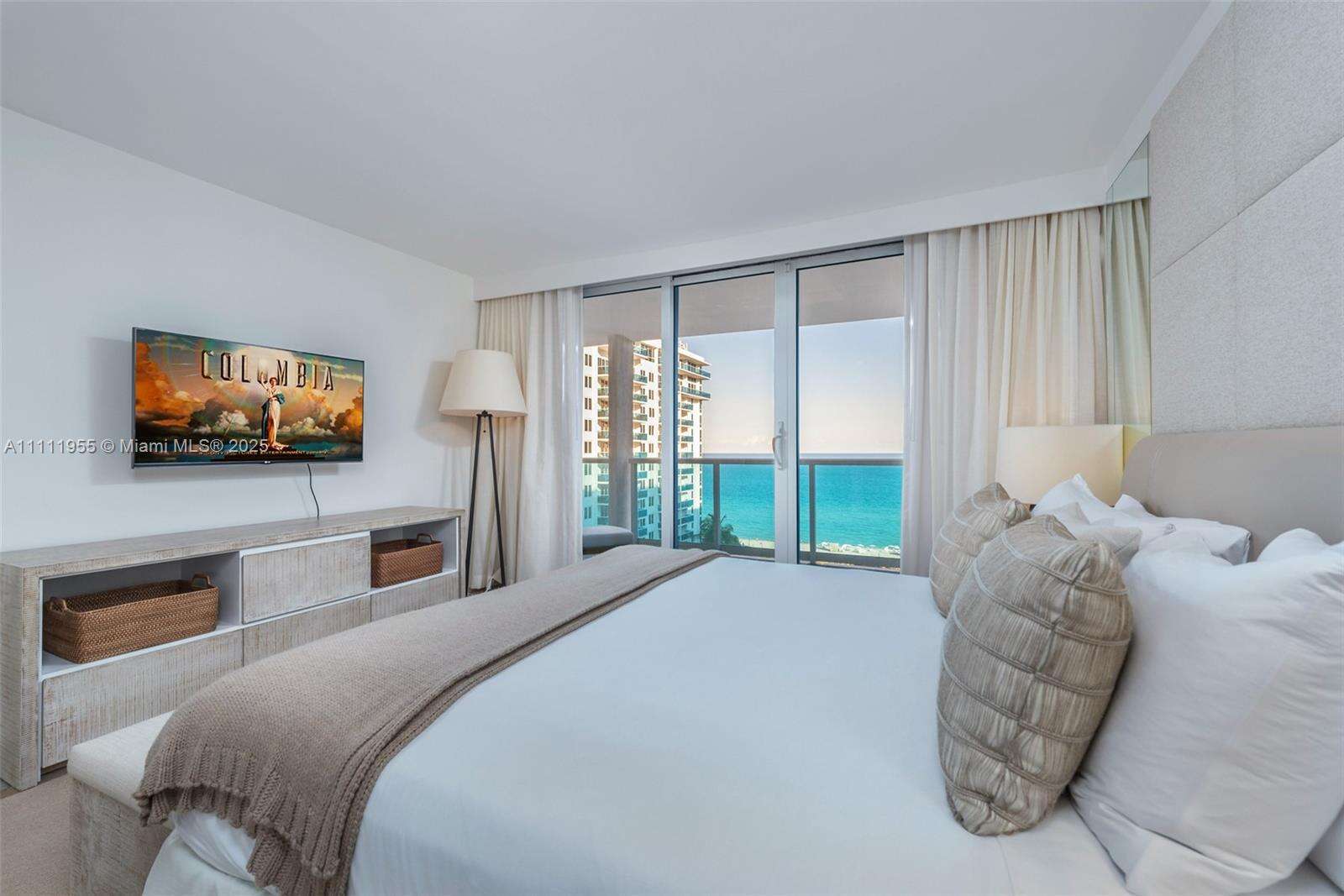 1 Hotel & Homes Unit #1144 | Picture 14