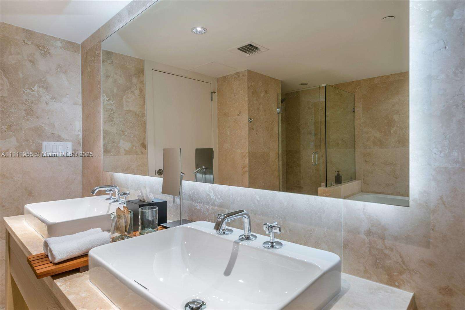 1 Hotel & Homes Unit #1144 | Picture 16