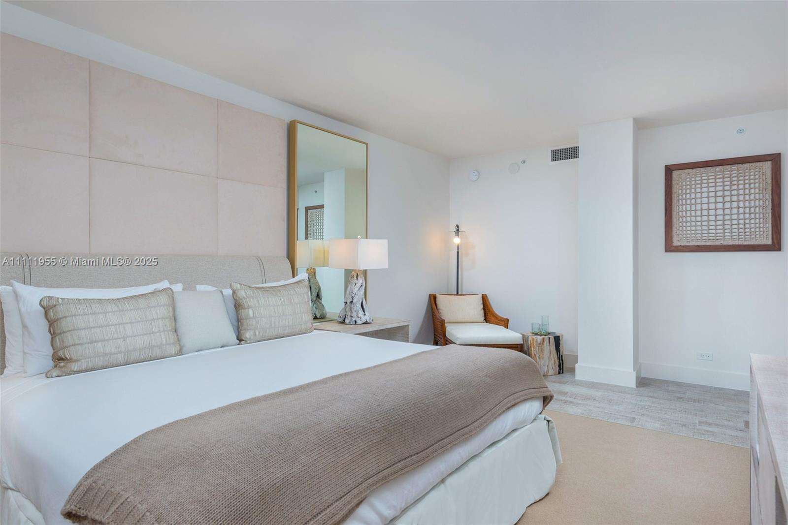 1 Hotel & Homes Unit #1144 | Picture 18