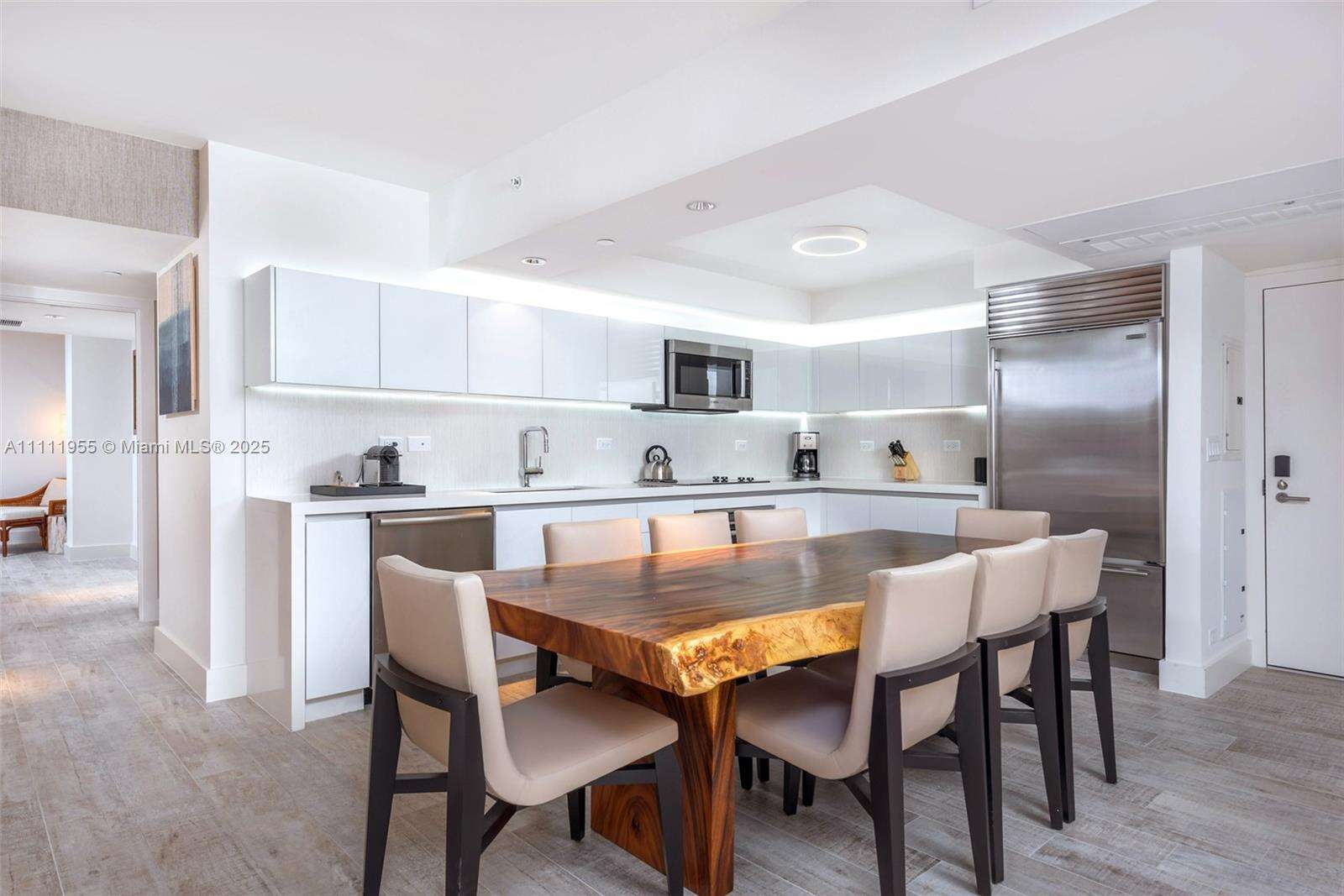 1 Hotel & Homes Unit #1144 | Picture 3
