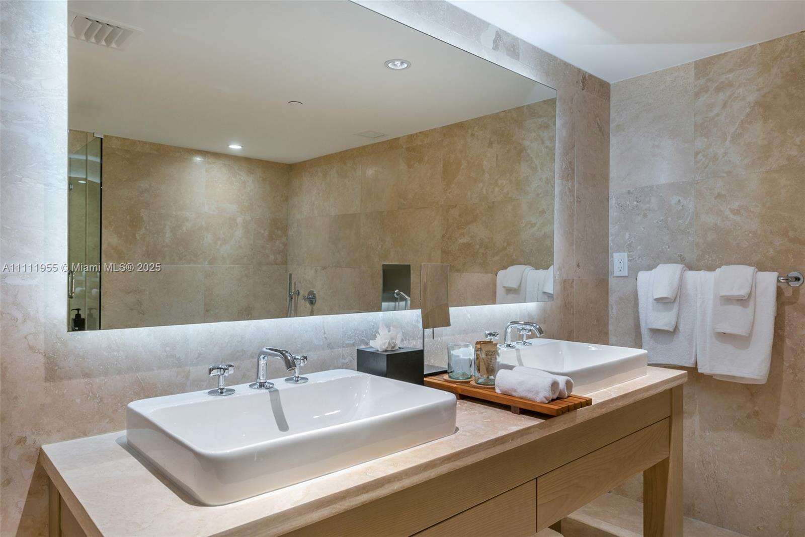 1 Hotel & Homes Unit #1144 | Picture 5