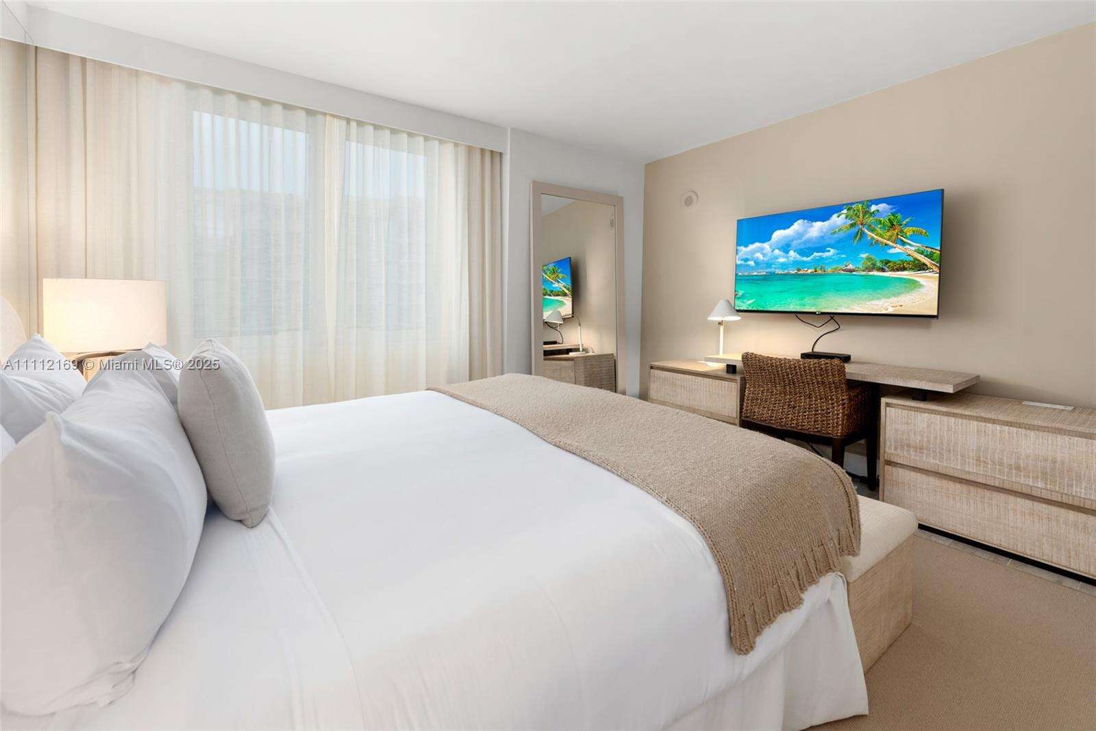 1 Hotel & Homes Unit #1211 | Picture 7