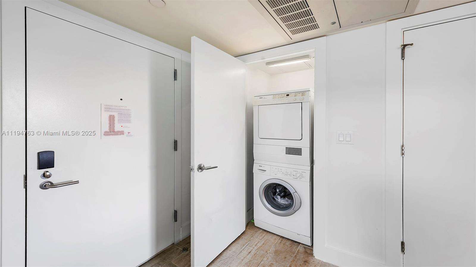 1 Hotel & Homes Unit #945 | Picture 14