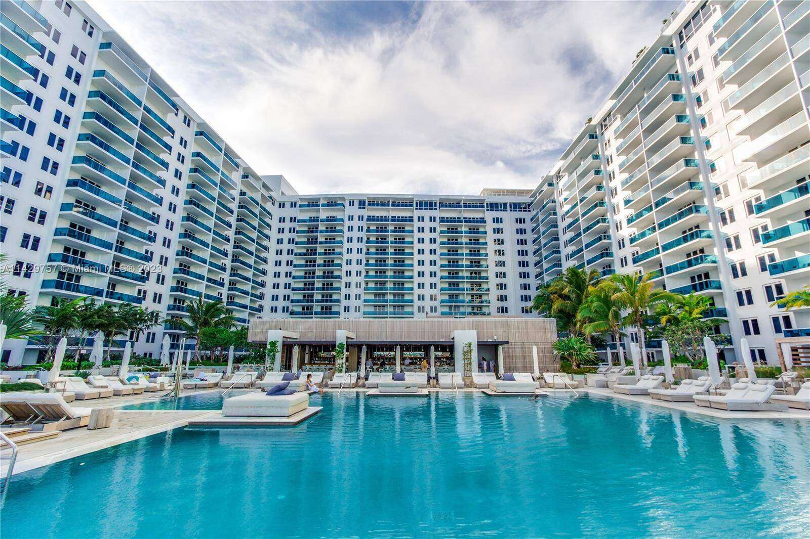 1 Hotel & Homes Unit #1013 | Picture 11