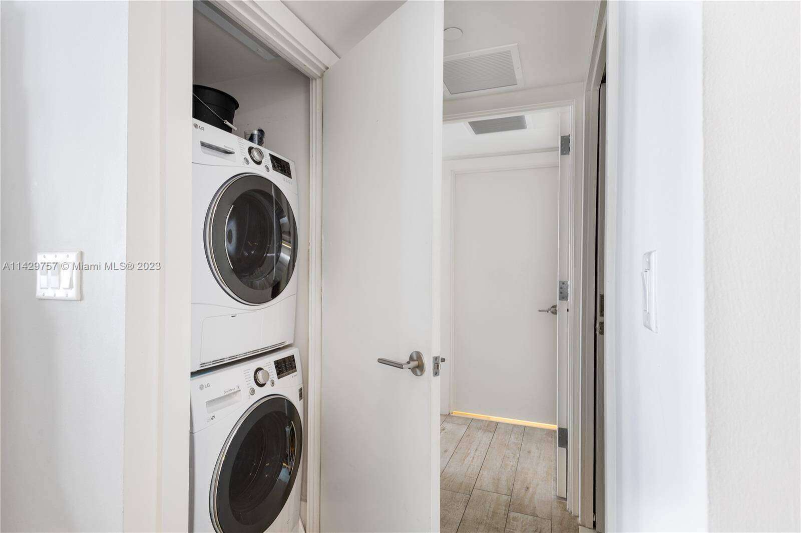 1 Hotel & Homes Unit #1013 | Picture 27