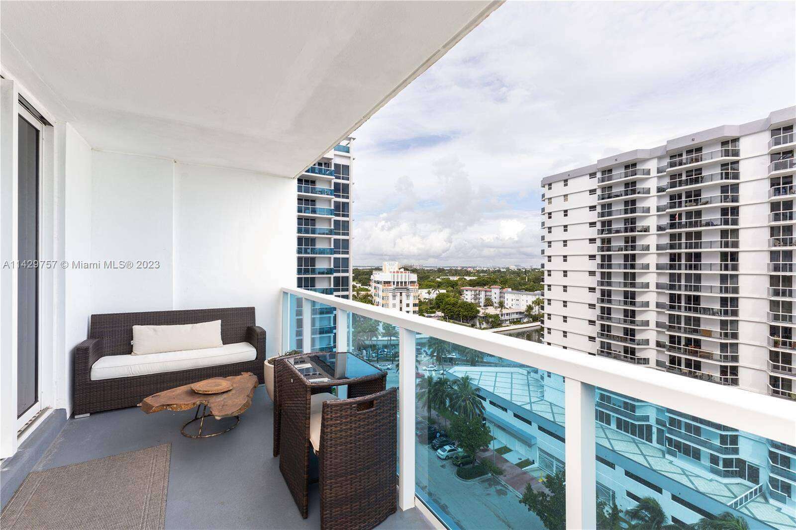 1 Hotel & Homes Unit #1013 | Picture 36