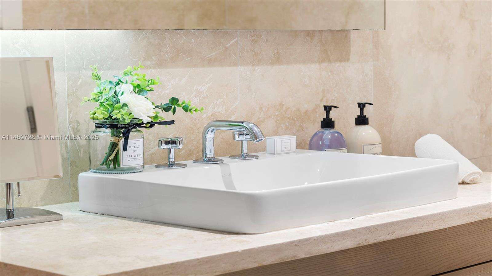 1 Hotel & Homes Unit #1412 | Picture 23