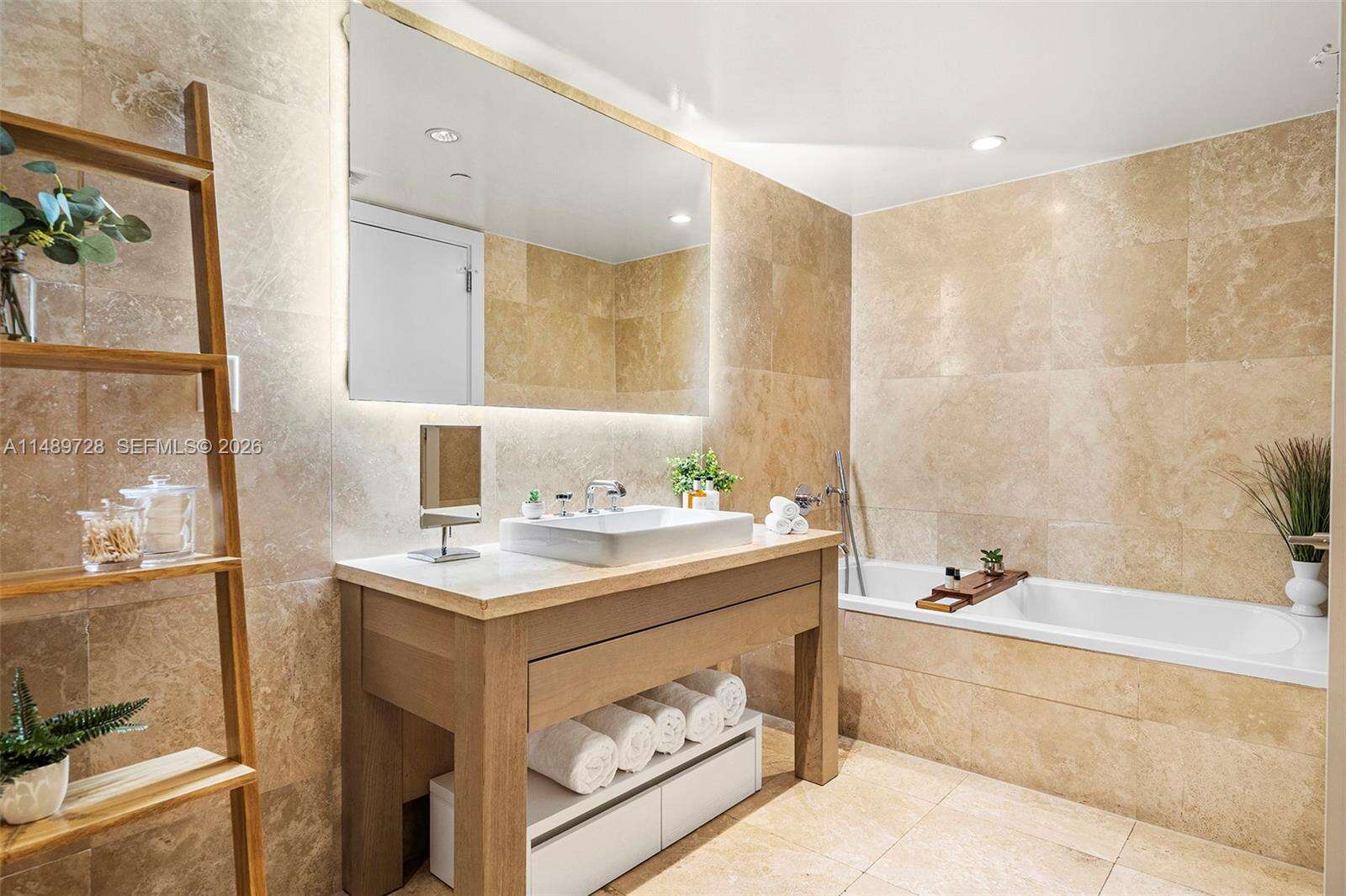 1 Hotel & Homes Unit #1412 | Picture 30