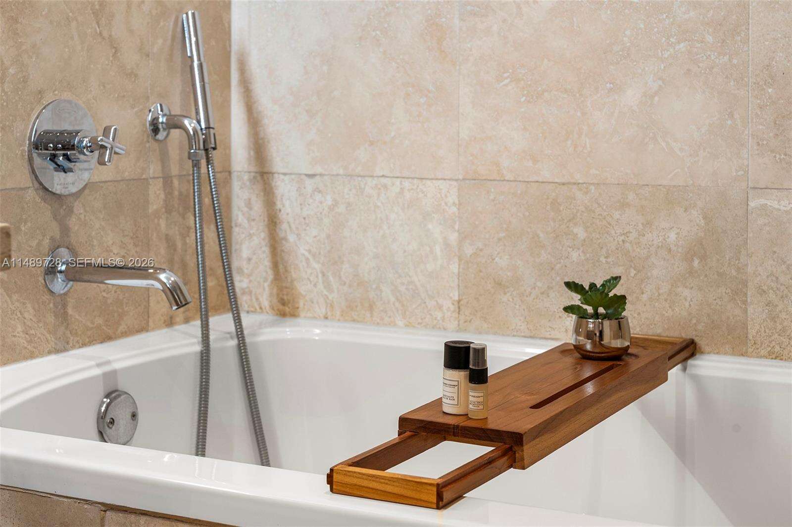 1 Hotel & Homes Unit #1412 | Picture 35