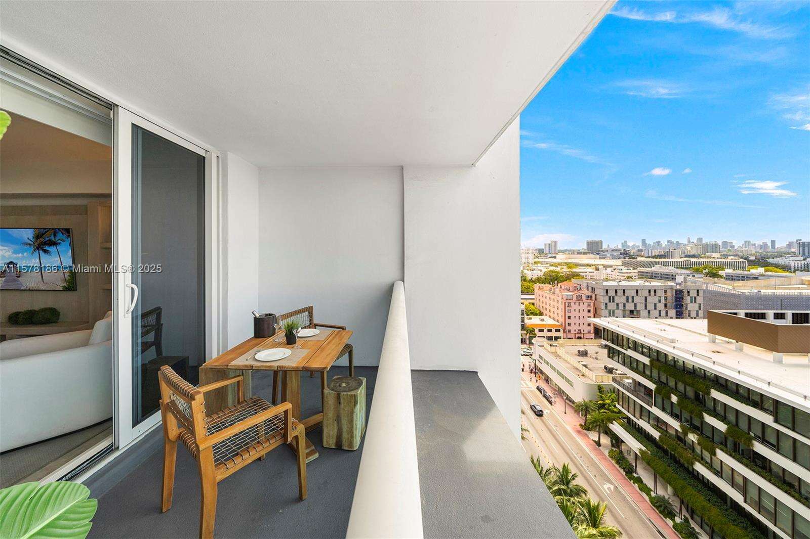 1 Hotel & Homes Unit #1545 | Picture 38