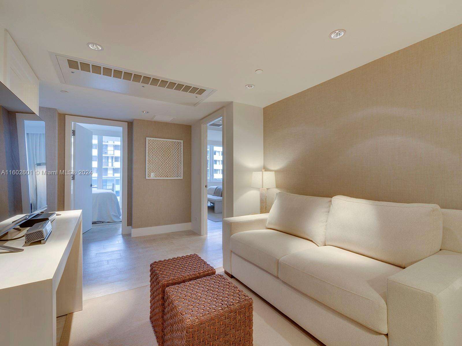 1 Hotel & Homes Unit #1207 | Picture 10