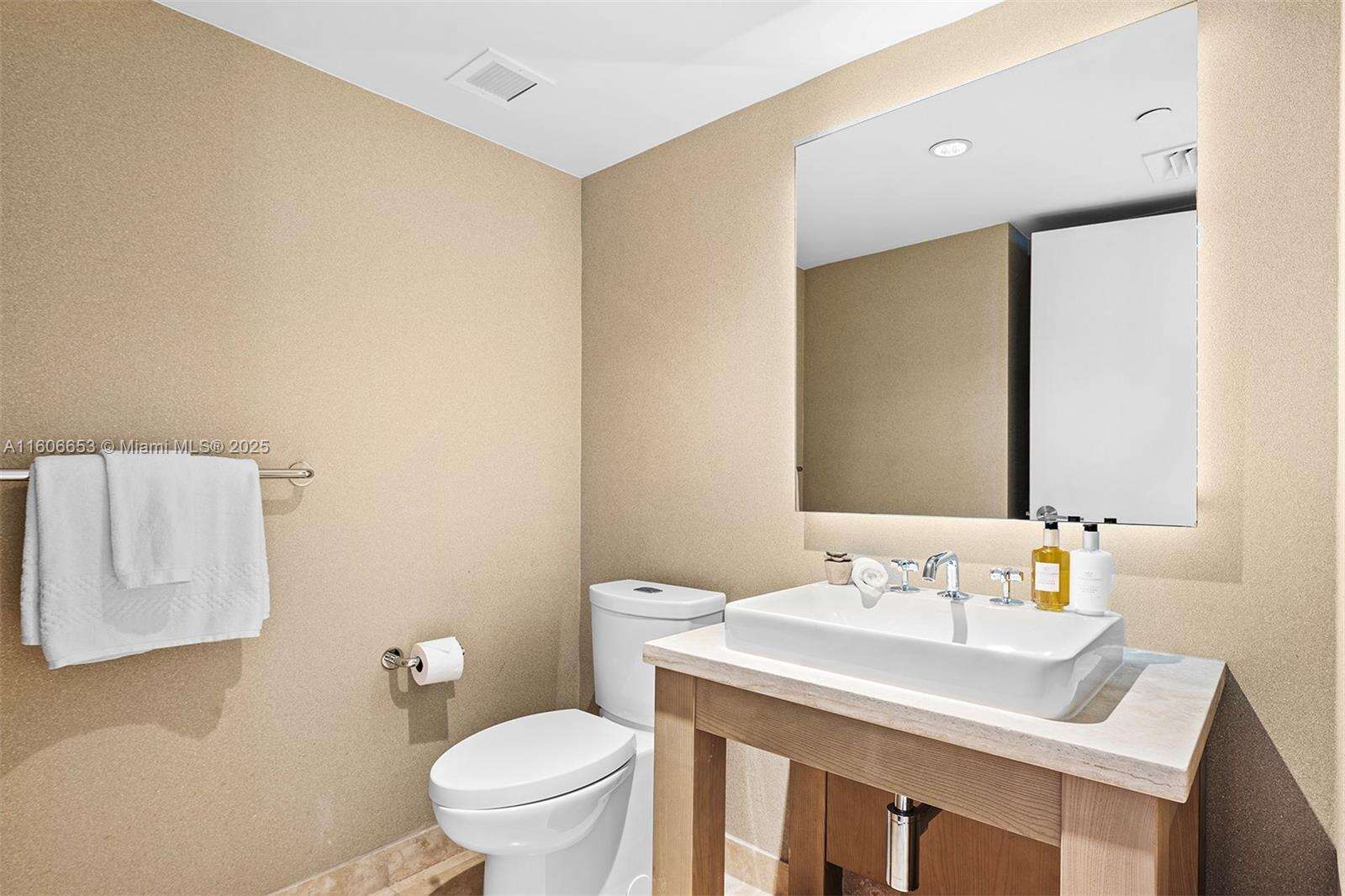 1 Hotel & Homes Unit #1222 | Picture 33