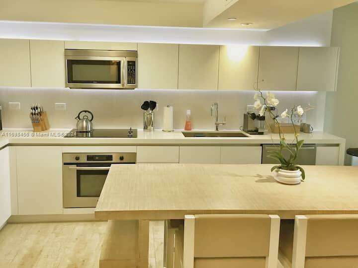 1 Hotel & Homes Unit #1421 | Picture 19