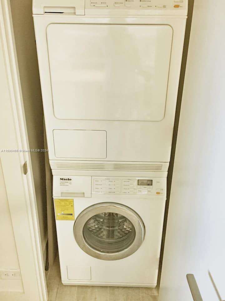 1 Hotel & Homes Unit #1421 | Picture 34