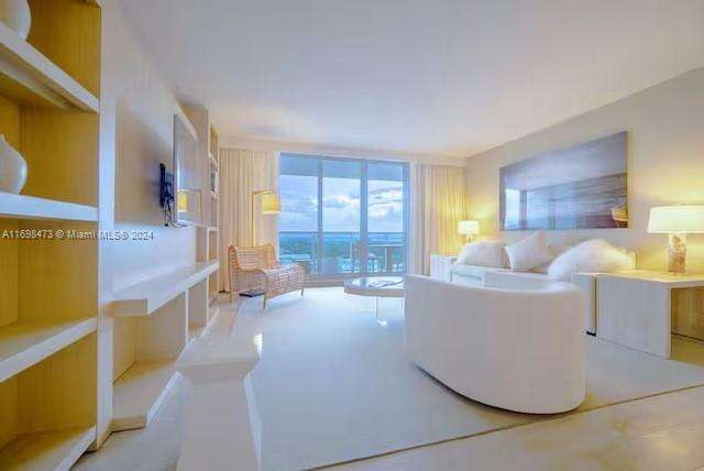 1 Hotel & Homes Unit #1021 | Picture 12