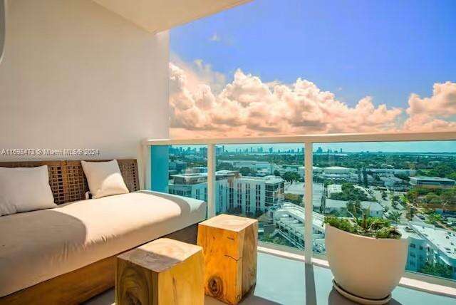 1 Hotel & Homes Unit #1021 | Picture 4