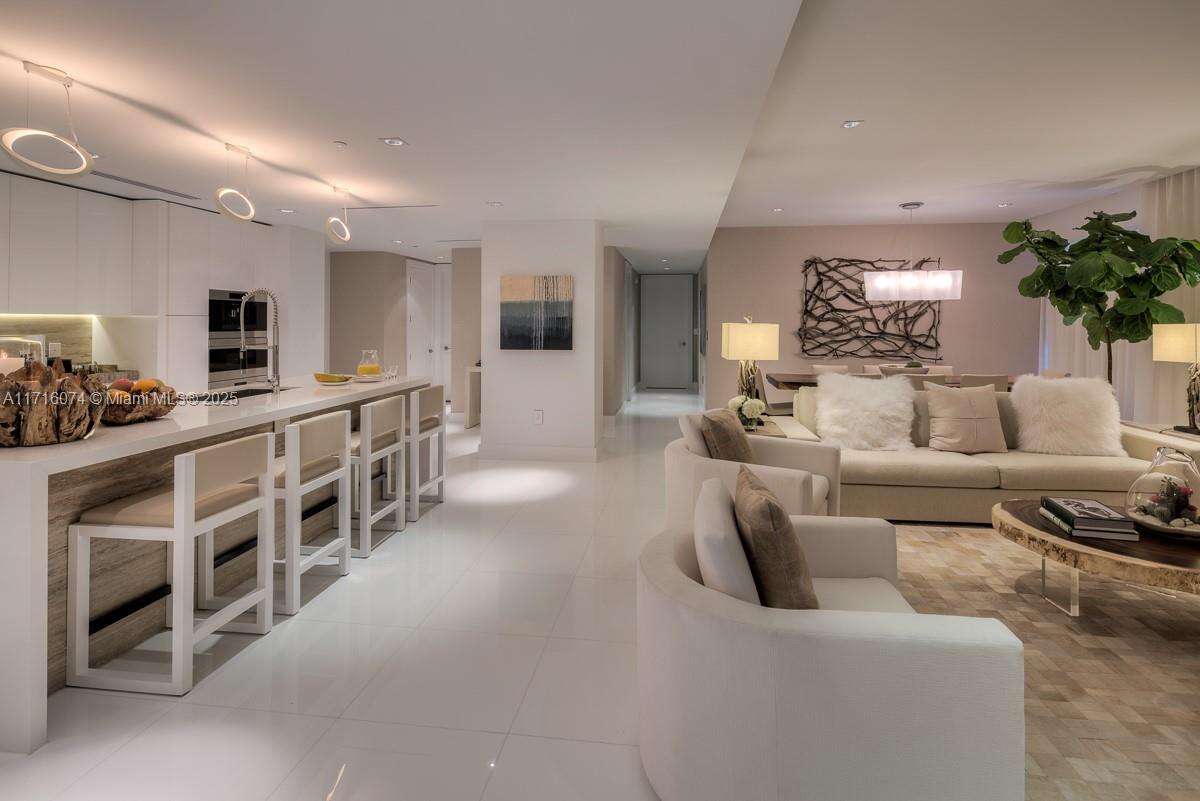 1 Hotel & Homes Unit #PH-1720 | Picture 4