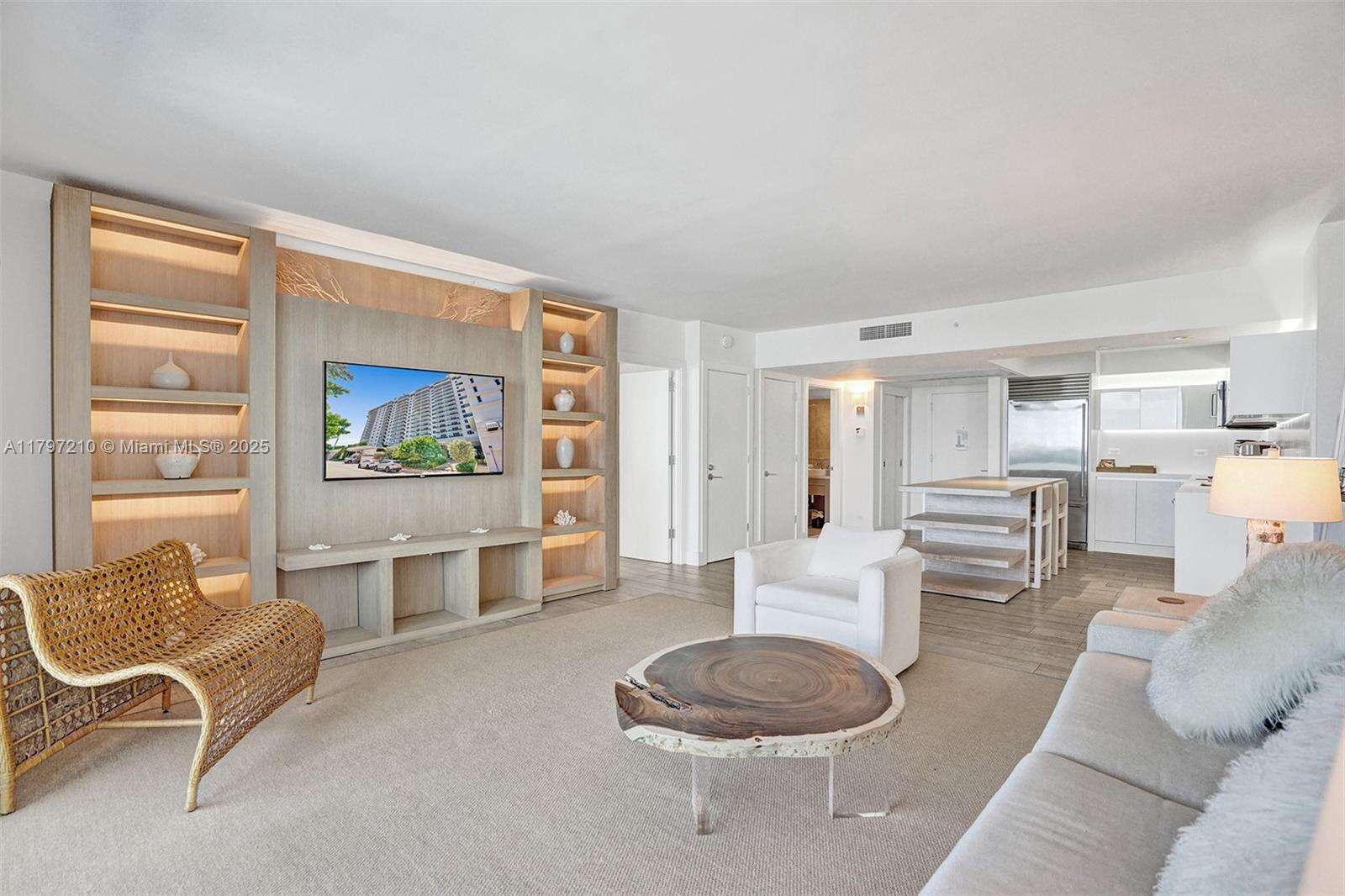 1 Hotel & Homes Unit #1121 | Picture 11