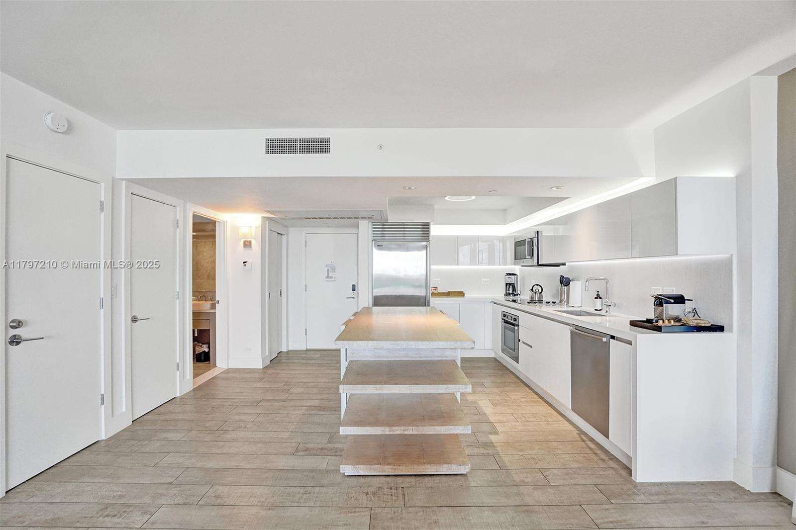 1 Hotel & Homes Unit #1121 | Picture 14