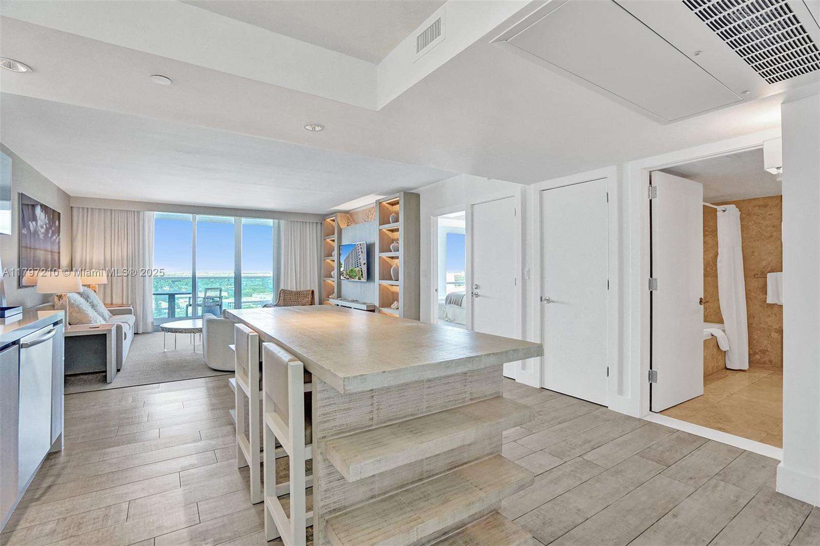 1 Hotel & Homes Unit #1121 | Picture 20