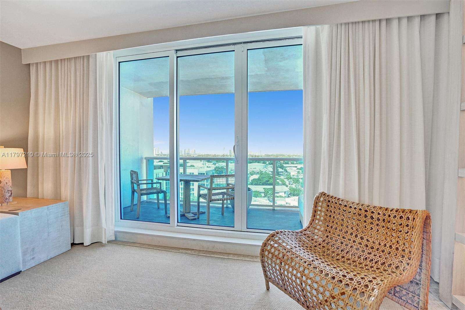 1 Hotel & Homes Unit #1121 | Picture 24